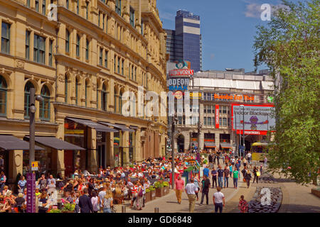 Exchange Square Manchester avec Corn Exchange et le complexe de divertissement Printworks en arrière-plan. Le Grand Manchester, Angleterre Banque D'Images