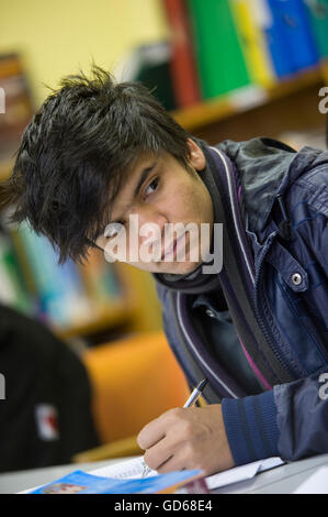 Étudiant étranger au Village International Pestalozzi en Sedlescombe, East Sussex. L'Angleterre. UK Banque D'Images