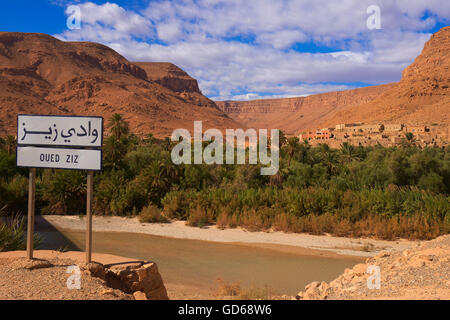 La rivière de Ziz, Oued Ziz, gorges du ZIZ, Vallée de Ziz Ziz, Gorges, région du Tafilalet, au Maroc, Afrique du Nord Banque D'Images