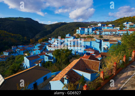 Juzcar, vallée du Genal, vallée de la rivière Genal, Serrania de Ronda, Schtroumpfs Village, province de Malaga, Andalousie, Espagne Banque D'Images