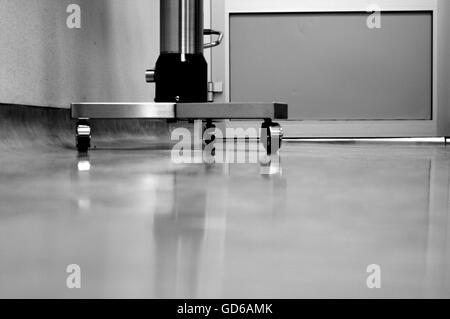 Blackandwhite,adorable,waldisputninsphotography,géométrie,art,abstrait,moody,perspective,médecine,,medicalequipmen,NaCl Banque D'Images