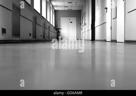 Blackandwhite,adorable,waldisputninsphotography,géométrie,abstract,moody,vue,créatif,chaussée,route,superficie,areal, wayart Banque D'Images