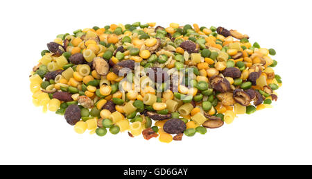 Une partie de minestrone mélanger les ingrédients sec isolé sur un fond blanc. Banque D'Images