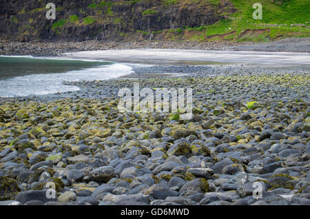 Plage gris en Taslisker Bay, île de Skye Banque D'Images