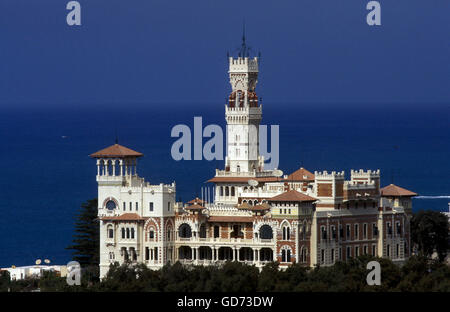 Le Palais Montazah à la côte à l'al corniche Road dans la ville d'Alexandrie sur la Méditerranée en Egypte dans l'af Banque D'Images