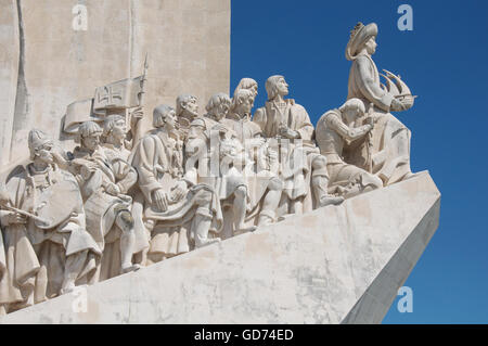 Monuments historiques. Le Monument des Découvertes dans la région de Belém célèbre les grands héros de l'âge portugais d'exploration et de découverte. Lisbonne, Portugal. Banque D'Images