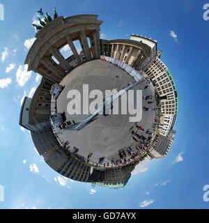 Full Circle : Panorama, Brandenburger Tor Pariser Platz, Berlin-Mitte. Banque D'Images