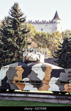 Réplique du train blindé Hurban maintenant situé près de Castle dans la ville de Zvolen, Slovaquie. World War II Memorial. Banque D'Images