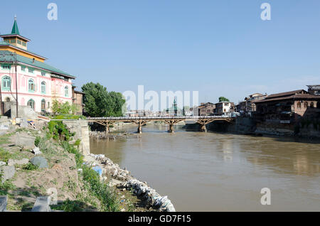 Jahelum River, Srinagar, Jammu-et-Cachemire, l'Inde Banque D'Images