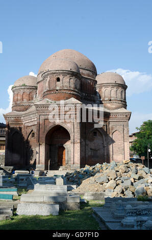 Tombe de Zain-ul-Abidin, la mère de Budshah Srinagar, Jammu-et-Cachemire, l'Inde Banque D'Images