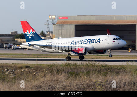 Airbus A319-132 Air France [YU-APA] Piste d'atterrissage 13. Banque D'Images