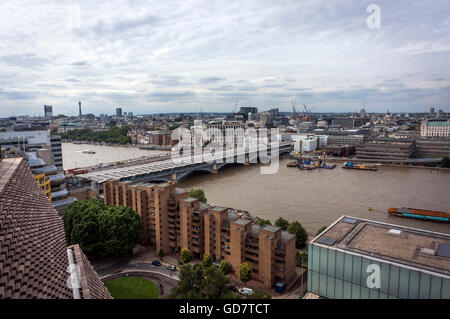 Voir l'extension de la Tate Modern sur la rive sud, Londres, UK Banque D'Images
