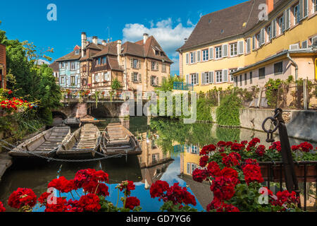 Canaux de Colmar en Alsace France Banque D'Images