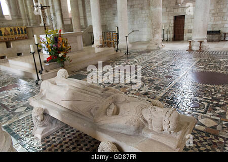 Europe, France, Loiret, Benoit-sur-Loire, Abbaye de Fleury Banque D'Images