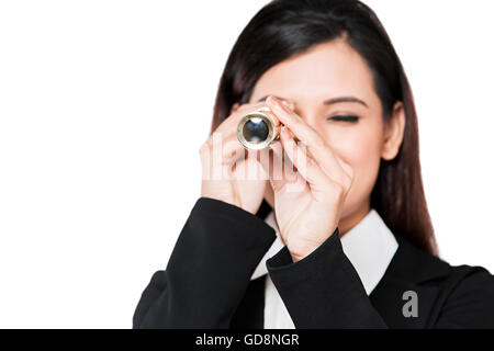 1 Indian Businesswoman adultes découverte télescope portatif regardant Banque D'Images