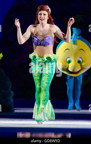 Sydney, Australie. Le 13 juillet, 2016. Les danseurs sur glace Disney en concert à l'ouverture de la Disney On Ice Ice Festival magique qui a eu lieu à Sydney à l'Qudos Bank Arena le 13 juillet. Credit : mjmediabox/Alamy Live News Banque D'Images