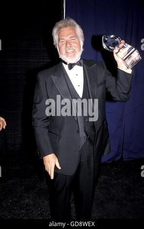 Kenny Rogers. 1er janvier 2011. 1988.KENNYROGERSRETRO Karnbad © Roger/ZUMA/Alamy Fil Live News Banque D'Images