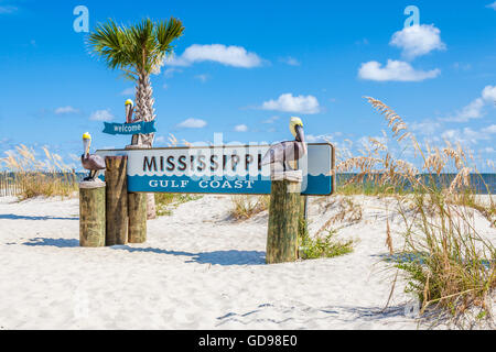 Inscrivez-vous à la plage accueille les visiteurs de la côte du golfe du Mississippi à Gulfport, Mississippi Banque D'Images