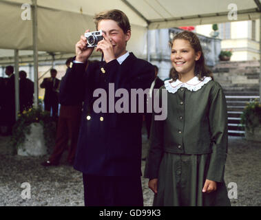 GUSTAF MAGNUSSON -cousine de la princesse Victoria- prend des photos at Garden party au Château de Drottningholm Banque D'Images