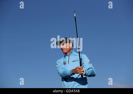 Jim Furyk USA tees off sur le quatrième trou au cours de la première journée de l'Open Championship 2016 au Royal Troon Golf Club, South Ayrshire. Banque D'Images