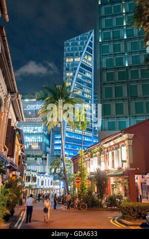 Orchard Road dans la nuit d'Emerald Hill Road, Secteur Central, l'île de Pulau Ujong (Singapour), Singapour Banque D'Images