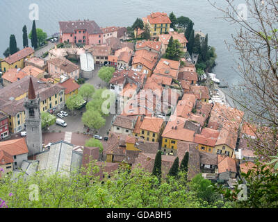 L'Italie, Lombardie, Province de Lecco, Vue du château de Vezio de Varenna Banque D'Images