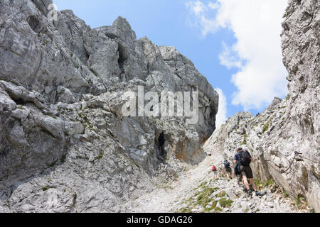 Hochschwab montagnes : les randonneurs sur le sentier G'hackte, Autriche, Styrie, Carinthie, Hochsteiermark Banque D'Images