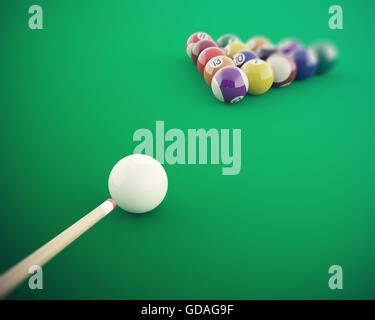 Boules de billard avant de frapper sur une table de billard. Illustration 3D haute résolution Banque D'Images