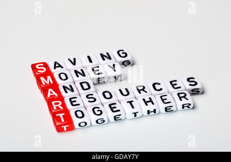 L'acronyme dans Smart business concept sur ana white cubes rouges Banque D'Images