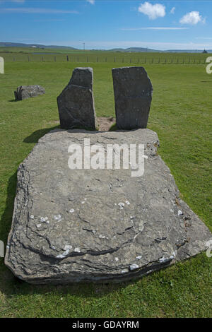 Pierres dans le Stenness UNESCO World Heritage Site, Coeur néolithique des Orcades. 10 595 SCO. Banque D'Images