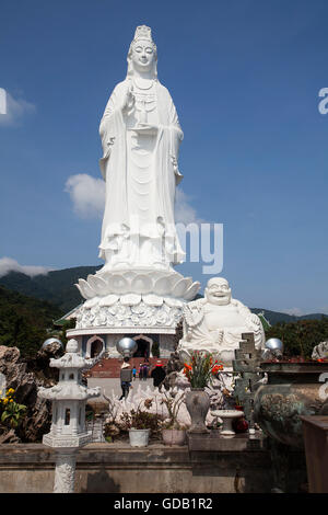 Statue de Bouddha dans la pagode Linh Ung,Danang, Vietnam,Asia Banque D'Images