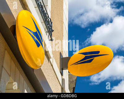 Bureau de poste La poste française signes - France. Banque D'Images