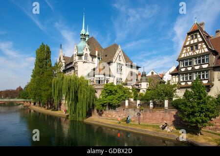 Lycee des Pontonnieres, Strasbourg, Alsace, France Banque D'Images