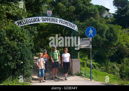 Passeggiata, sentier de randonnée, promenade Tappeiner, Meran, Algund, Tyrol du Sud, Italie Banque D'Images