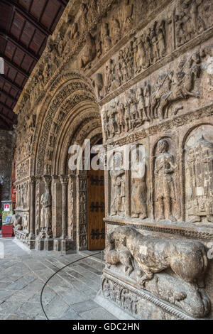 Espagne,Catalogne,Girona Province Ripoll,Ville,Santa Maria de Ripoll monastère 7ème siècle,portique roman catalan Banque D'Images