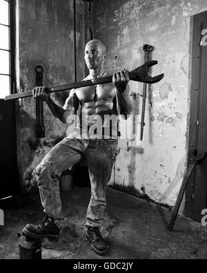 Culte du corps,concepts,hard,guy,la sueur,homme,force,les travailleurs,les muscles clés, Banque D'Images