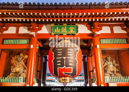 Le Japon, Honshu, Tokyo, Asakusa, Temple Sensoji aka d'Asakusa Kannon, Kaminarimon Gate Banque D'Images