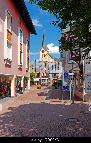 Street view,Saint Pierre-Paul-église Banque D'Images