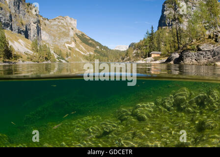 Split plan, lac Vorderer, Lahngangsee Totes Gebirge mountains, Styrie, Autriche, Europe Banque D'Images