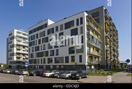 VILNIUS, LITUANIE - le 26 juin 2016 : La nouvelle norme moderne maison modulaire à un prix abordable avec des appartements de petite taille pour les jeunes familie Banque D'Images