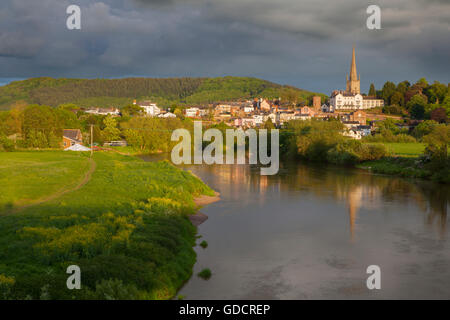 La ville de Ross on Wye, Herefordshire, sur la rivière Wye. Banque D'Images