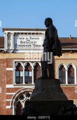 L'Italie, Lombardie, Milan, Piazza Buonarroti, Casa Di Riposo Fondazione Verdi Banque D'Images