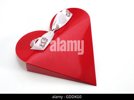 Boite de chocolat, coeur ROUGE POUR LA Saint-valentin Banque D'Images