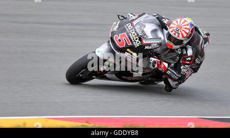 Hohenstein-Ernstthal, Allemagne. 15 juillet, 2016. Le Français Johann Zarco, pilote Moto2 de l'Ajo Motorsport Team sur le cours pendant la première formation gratuite au Championnat du Monde des Grands Prix moto Allemagne sur le Sachsenring à Hohenstein-Ernstthal, Allemagne, 15 juillet 2016. Photo : JAN WOITAS/dpa/Alamy Live News Banque D'Images