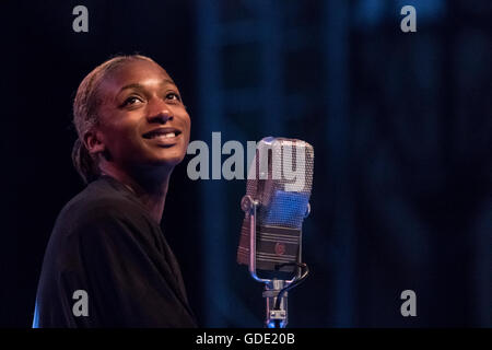 Cartagena, Espagne. 15 juillet, 2016. Ala.Singer ni dans la Mar de Músicas Festival. Credit : ABEL F. ROS/Alamy Live News Banque D'Images