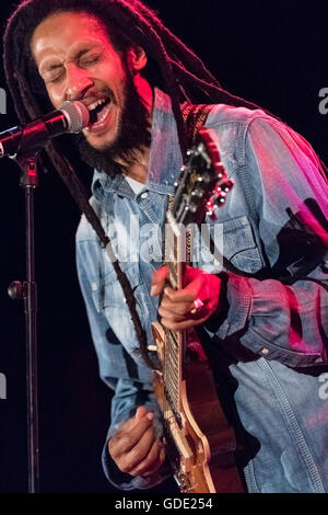 Cartagena, Espagne. 15 juillet, 2016. Singer Julian Marley et soulèvement dans la Mar de Músicas Festival. © ABEL F. ROS/Alamy Vivre sw Banque D'Images