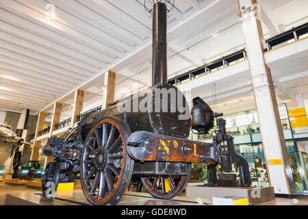 L'Angleterre, Londres, Kensington,Science Museum,Stephenson's Rocket locomotive en date du 1829 Banque D'Images