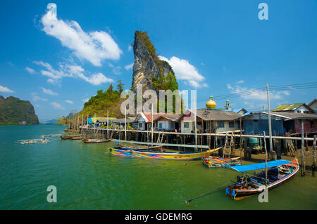 Village de pêcheurs musulmans Panyee, la baie de Phang-Nga Parc National, Phuket, Thaïlande / Phangnga Banque D'Images