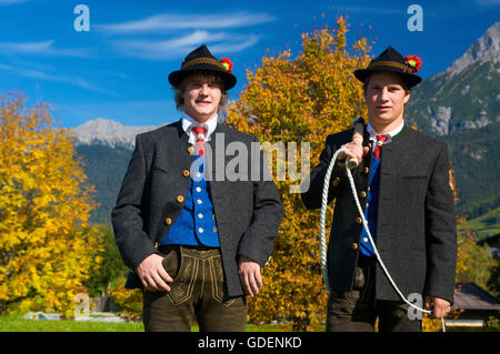 Costumes traditionnels à Saalfelden, Tyrol, Autriche, Salzburger Land Banque D'Images