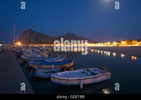 Bateaux de pêche dans la région de San Vito lo Capo, Sicile, Italie Banque D'Images